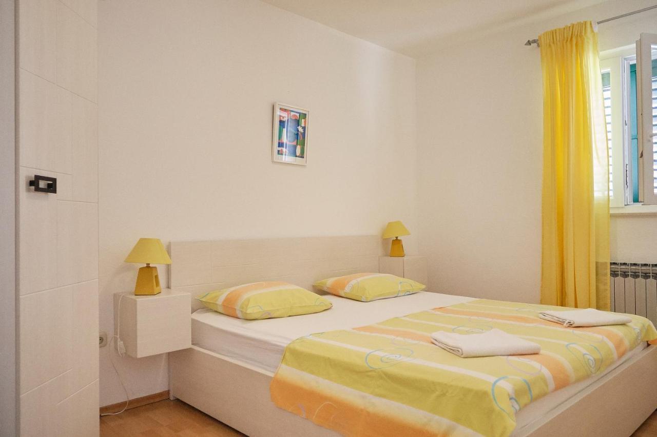 Guest House Marija Bol Exterior foto